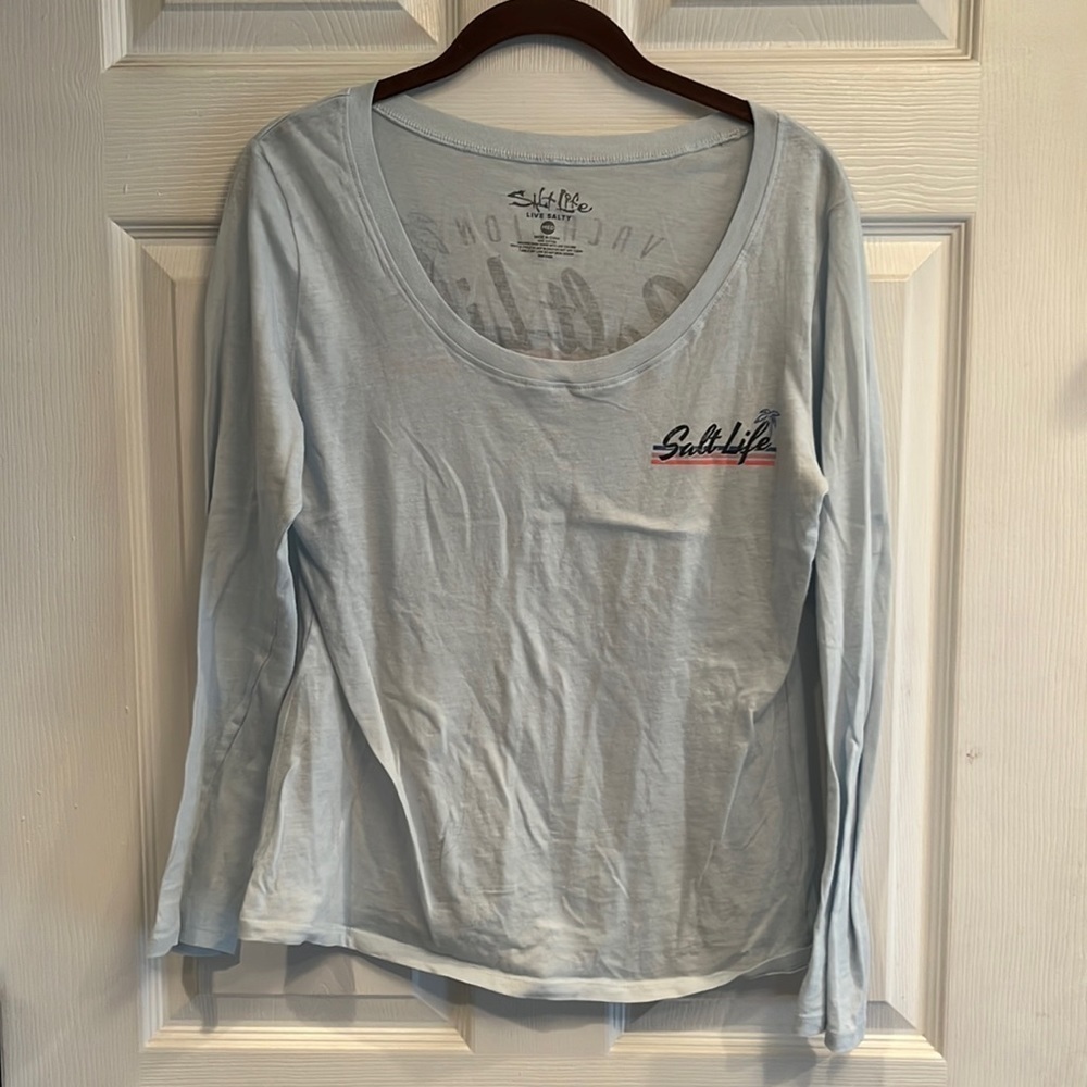 Salt Life brand size M pullover lightweight long sleeve tee